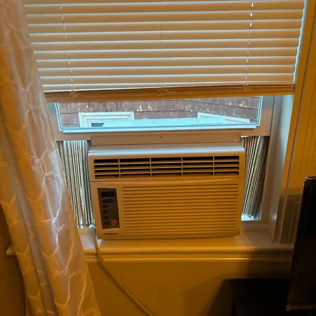 Homestay B&B In Boston - 3 Locations In Dorchester Exterior photo